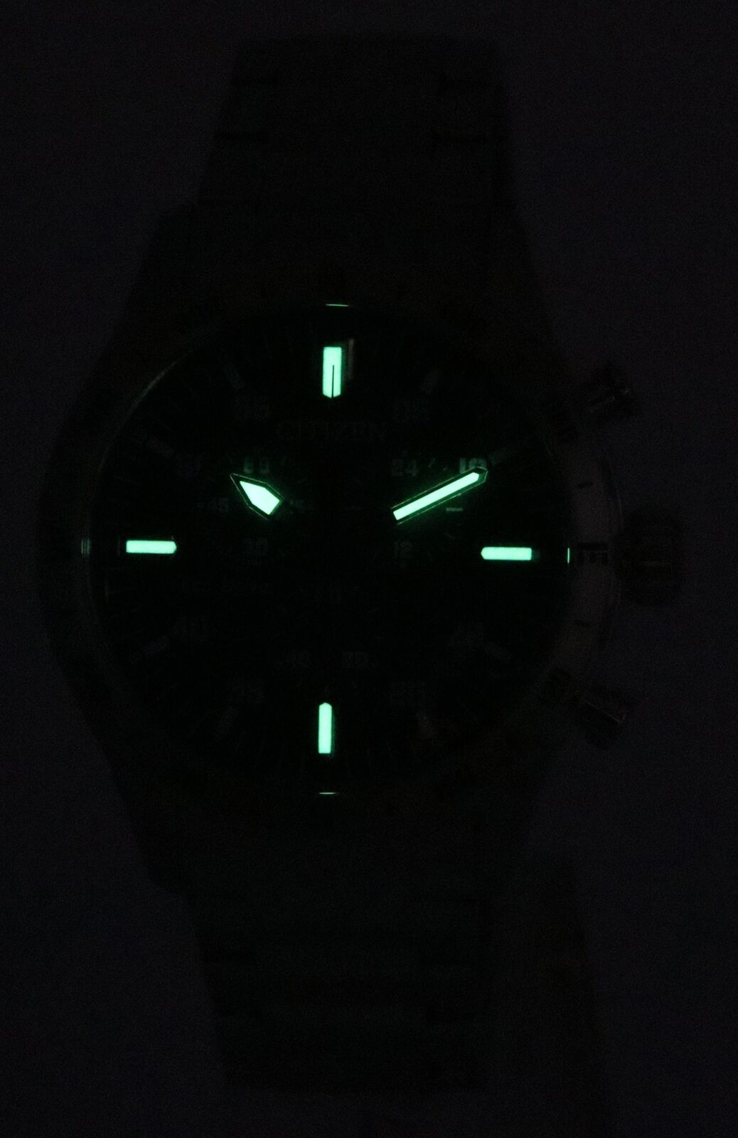 画像2: 【送料無料】CITIZEN メンズ腕時計 海外モデル エコドライブ クロノグラフ ブラックダイヤル AT2520-89E